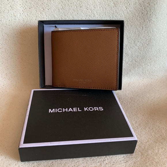 Men’s Michael Kors wallet - Picture 4 of 6